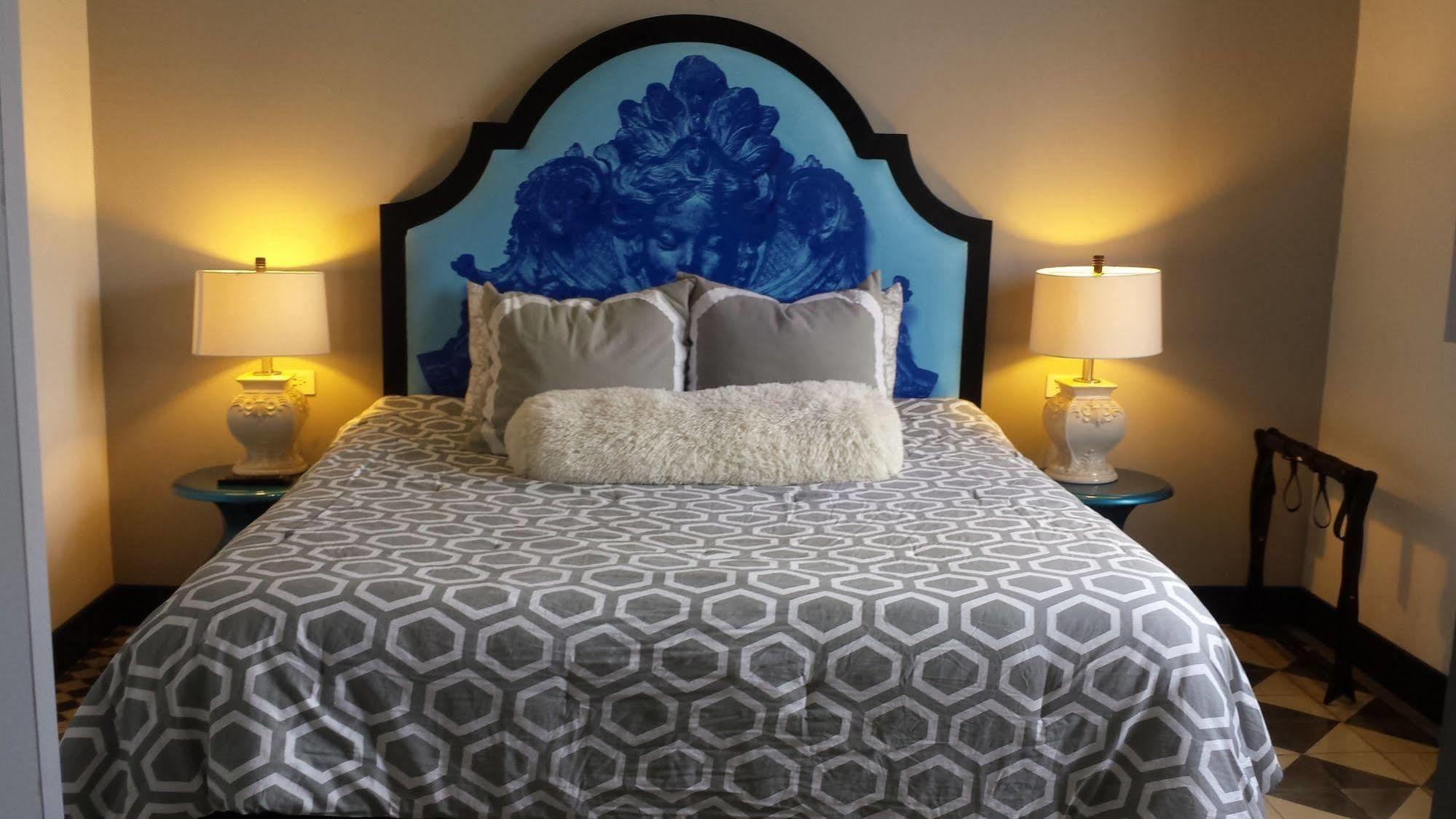 Monastery Art Suites 4*